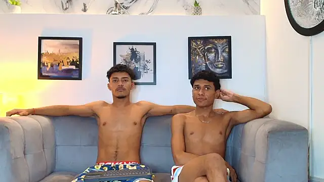 COUPLES_BOYS Live XXX-Chat