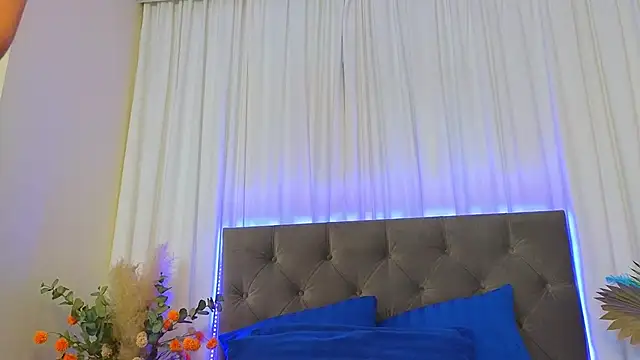 Chat XXX en directo de Ariana_Petite