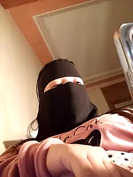 LONA-_- Live XXX Chat