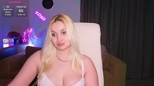 adrelaxina's Live XXX Chat