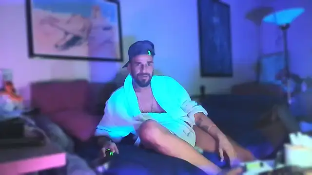 Guyst049 live XXX chat