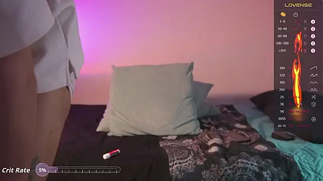 HelieroのライブXXXチャット