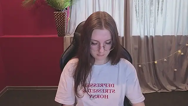 VixenLight Adlı Modelin Canlı XXX Sohbeti