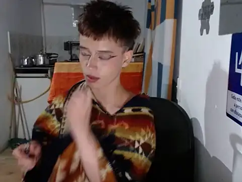 Brenda_Tina699 Chat XXX in diretta