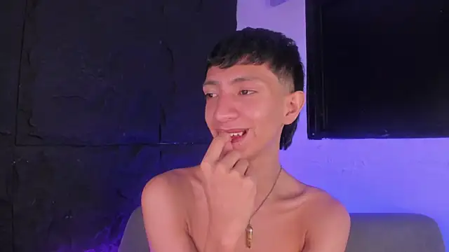 JohanSedas live XXX chat