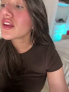 julieta_jhonss' Live XXX Chat