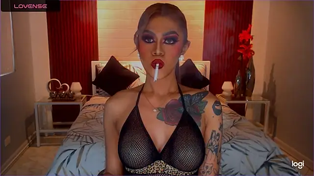 StellaStrong30's Live XXX Chat