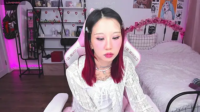 ashleywowmeowのライブXXXチャット