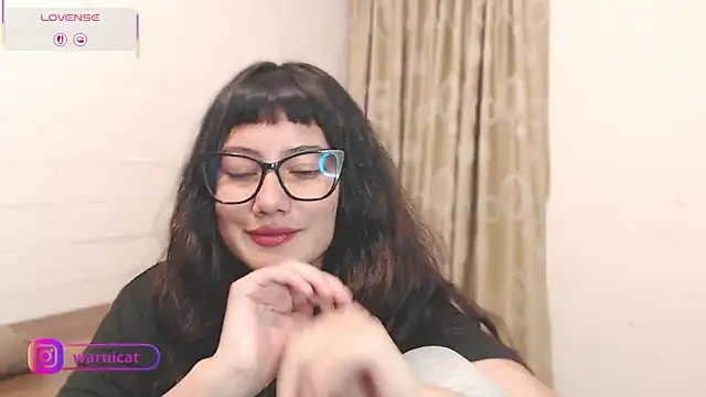 Laury_uri's Live XXX Chat