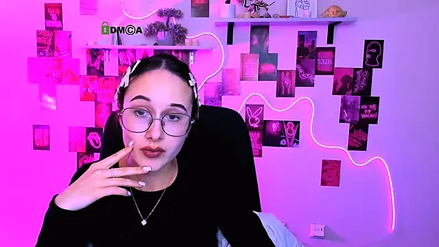 Czat XXX na żywo – mona_cloud