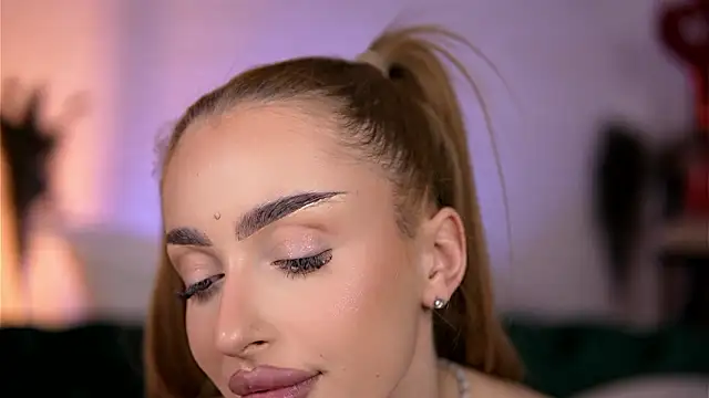 ClaraBenatti 现场XXX聊天