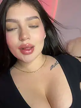 Онлайн чат XXX MarianaBaez1