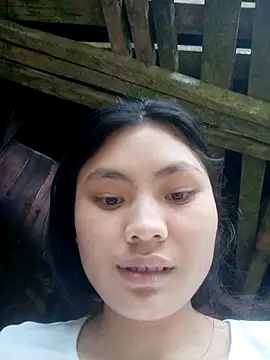 Hilary-123's Live XXX Chat