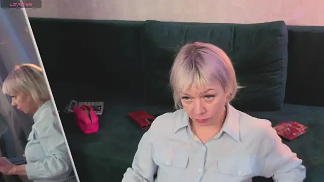 Онлайн чат XXX Ann_Annise