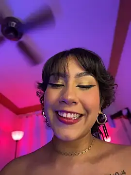 ZahaRoseee's Live XXX Chat