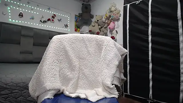 Chat XXX ao vivo de Sharloth_milf