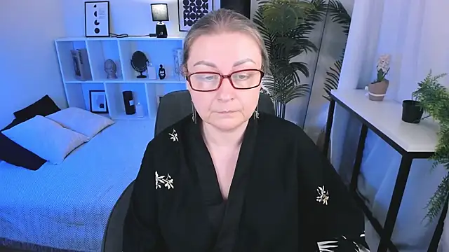 دردشة AlexandraKind الجنسية المباشرة