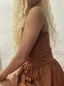 Show de Bruxinha551 na webcam