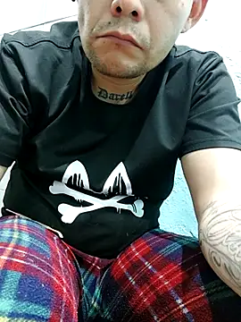 fboycdjuaez Chat XXX live