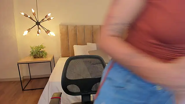 Abriil_cutee Live XXX-chat