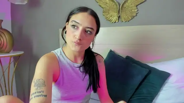 emma_hiltonn_ Live XXX-chat