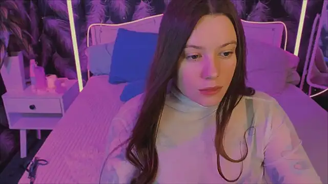 SauvageBirdy Adlı Modelin Canlı XXX Sohbeti