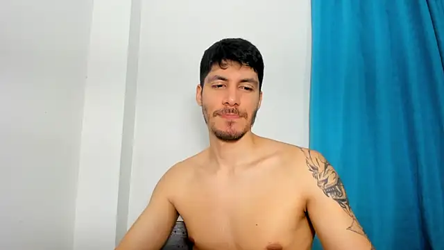 daniel_sexy777: διαδικτυακό σόου στην κάμερα