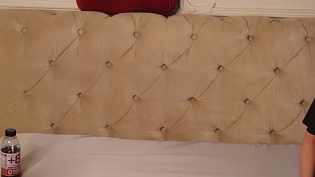 SarahLynz's Live XXX Chat