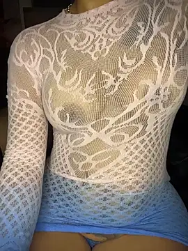 doll_celeste20 Adlı Modelin Canlı XXX Sohbeti