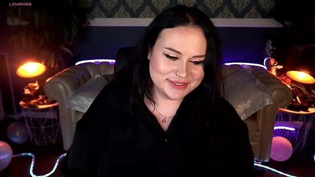 SerahMirabeli's Live XXX Chat