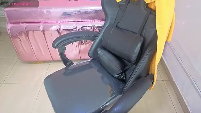 Chat +18 de eva_smit_t ao vivo