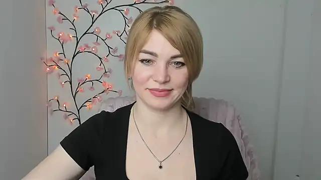 CuttieEmma Live XXX Chat