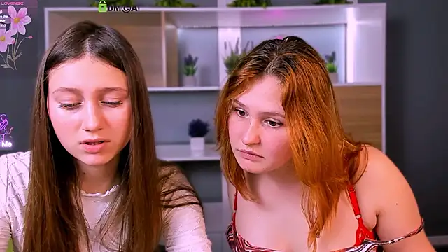 arianaa_cat's Live XXX Chat