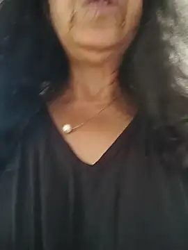 NakedMILFx's Live XXX Chat