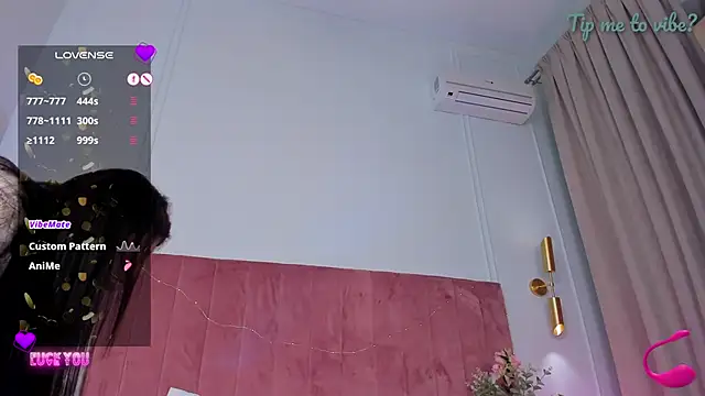 Mayzzien Live XXX chat