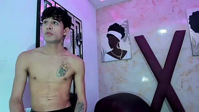 Chatroom XXX en direct de PRETTY_COCK1