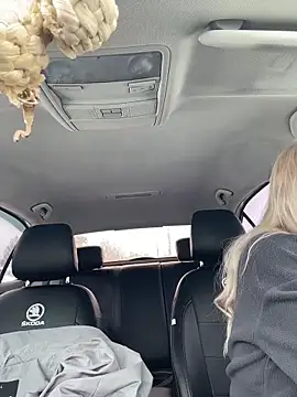 Show modela MerlinDave na web-kameri