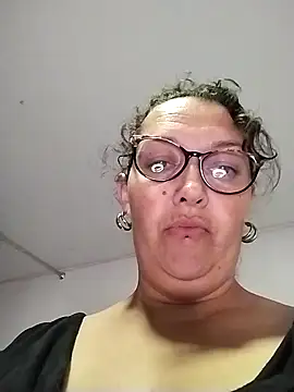 _Saraqueen Adlı Modelin Canlı XXX Sohbeti