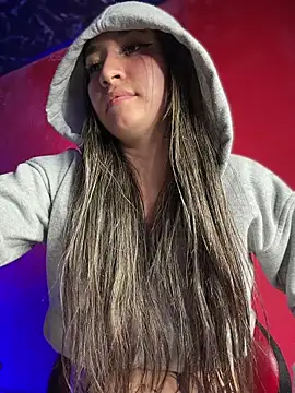 Sophie_LS Adlı Modelin Canlı XXX Sohbeti