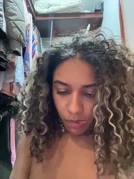 Pertunjukan Kamera Web Belkaj