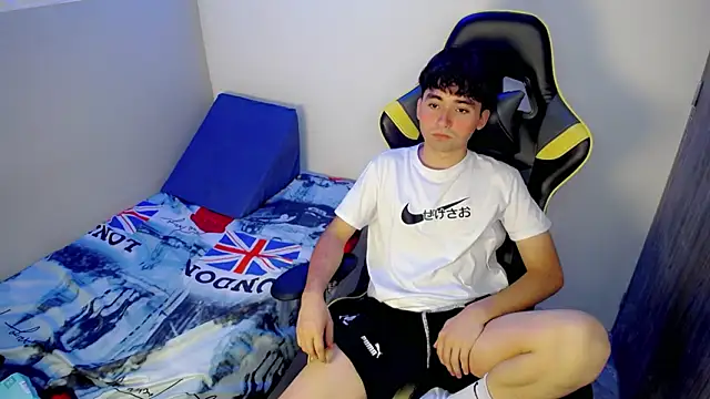 Chat XXX ao vivo de Luigii_