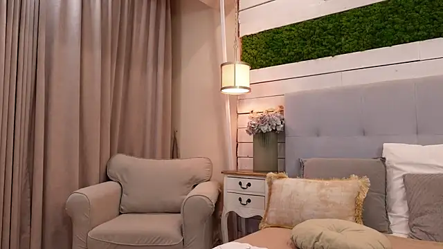 XXX chat uživo modela IsabellaMysty