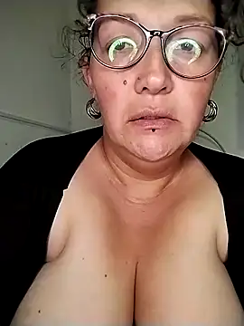 Chat XXX Live _Saraqueen