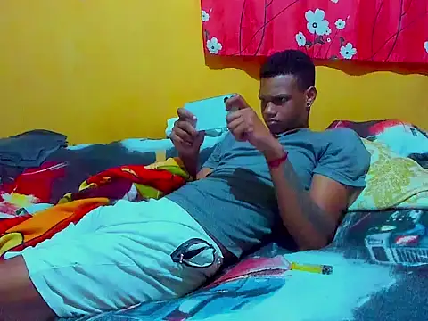 Chat XXX ao vivo de aunstin_farid1