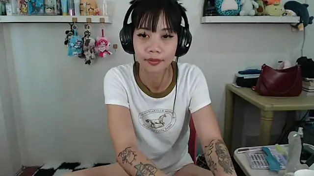 GloryKulikowski Pertunjukan Webcam