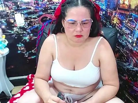 แชท XXX สดของ tila_nastyy