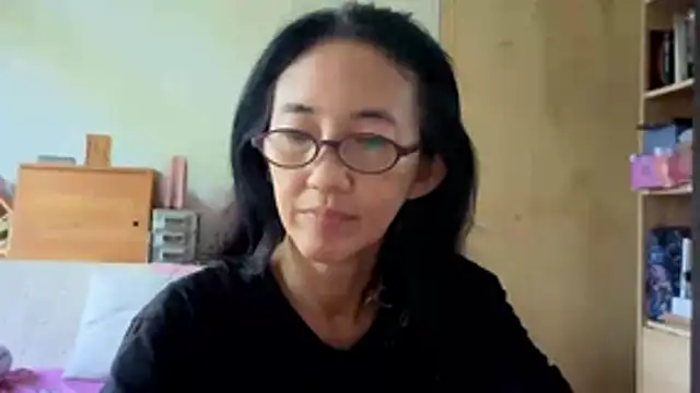 sexyCitty Adlı Modelin Canlı XXX Sohbeti