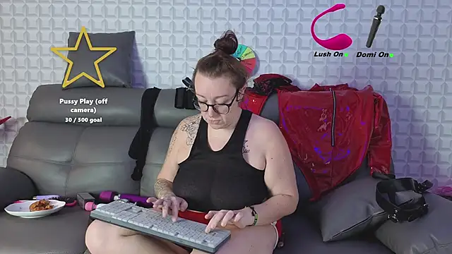 Chatroom XXX en direct de JadeStarUK