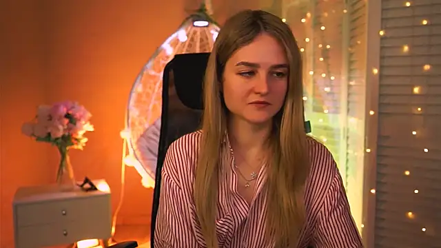 DeboraLarson 现场XXX聊天