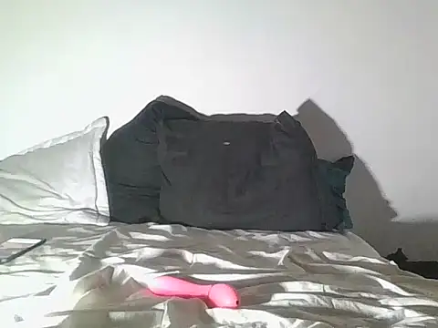 Andres1037's Live XXX Chat